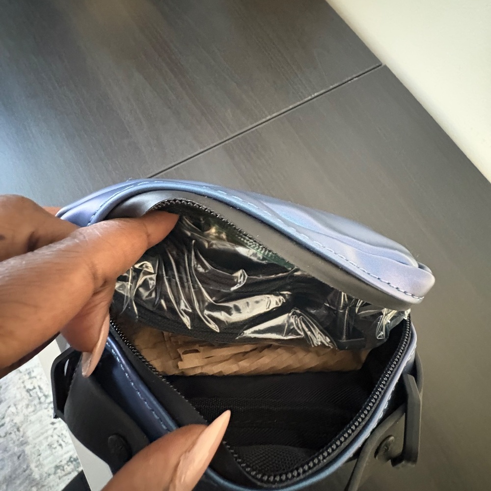 Rains Box Bag - Picture 6 of 6